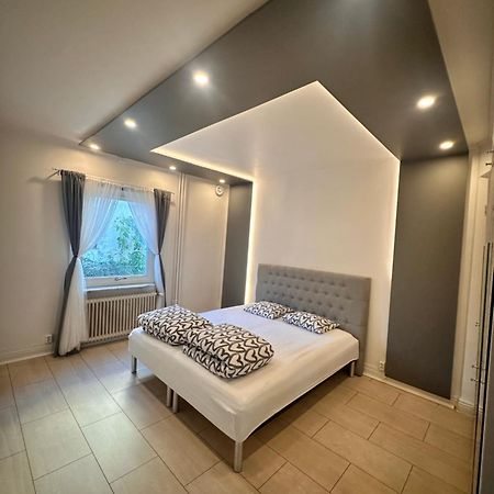 Luxury 2 Rooms Residence At The Heart Of บูโรส ภายนอก รูปภาพ